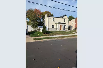 22 Murray Road, Hicksville, NY 11801 - Photo 2