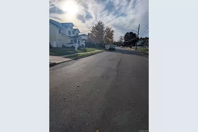 22 Murray Road, Hicksville, NY 11801 - Photo 6