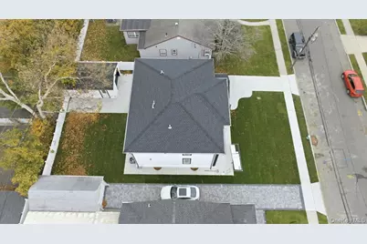 25 Countisbury Avenue, Valley Stream, NY 11580 - Photo 38