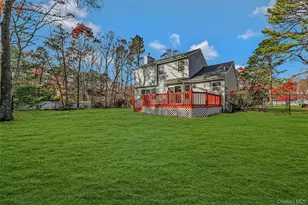 70 Gull Dip Rd, Ridge, NY 11961 - Photo 32