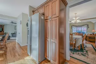 70 Gull Dip Rd, Ridge, NY 11961 - Photo 10