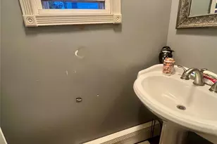 255 N 7th St, Ronkonkoma, NY 11779 - Photo 8