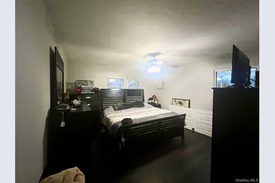 255 N 7th Street, Ronkonkoma, NY 11779 - Photo 10