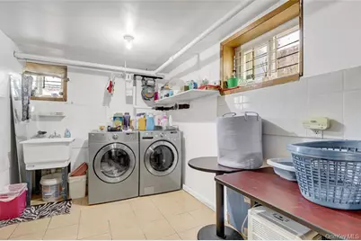 34-08 Murray Lane, Flushing, NY 11354 - Photo 14