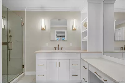 2848 Clubhouse Road, Merrick, NY 11566 - Photo 18