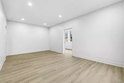36 Dunwoodie Street #1, Yonkers, NY 10704 - Photo 8