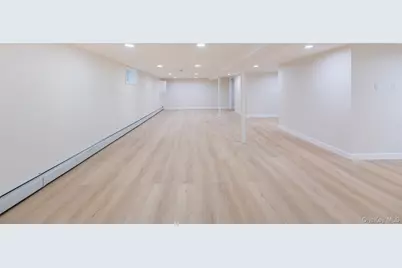 248 Kennedy Avenue, Hempstead, NY 11550 - Photo 22