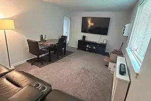 264-17 Langston Ave, Glen Oaks, NY 11004 - Photo 4