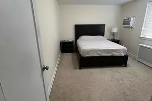 264-17 Langston Ave, Glen Oaks, NY 11004 - Photo 8