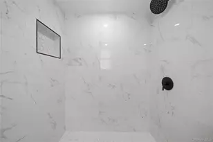 119-42 189th St, Saint Albans, NY 11412 - Photo 16