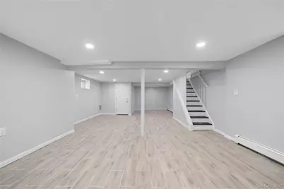 11942 189th Street, Saint Albans, NY 11412 - Photo 18