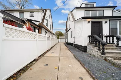 11942 189th Street, Saint Albans, NY 11412 - Photo 40