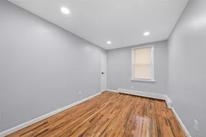 11942 189th Street, Saint Albans, NY 11412 - Photo 10