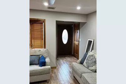 86 Scarcliffe Drive, Malverne, NY 11565 - Photo 14