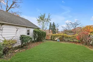 8 Jackson St, Glen Cove, NY 11542 - Photo 22