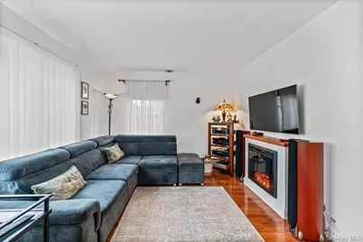 4928 Express Drive S, Ronkonkoma, NY 11779 - Photo 4