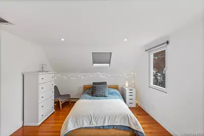 4928 Express Drive S, Ronkonkoma, NY 11779 - Photo 18