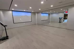 135 E 47th St, New York, NY 10017 - Photo 18