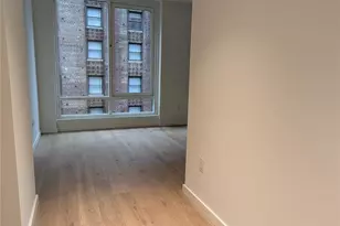 135 E 47th St, New York, NY 10017 - Photo 4