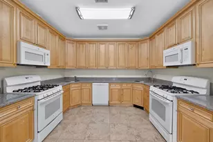 6 Rose Garden Way, Monsey, NY 10952 - Photo 8