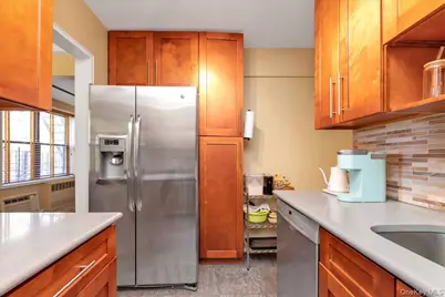 80-35 Springfield Blvd #4F, Oakland Gardens, NY 11364 - Photo 6