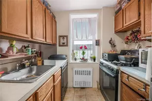 679 Warburton Ave, Yonkers, NY 10701 - Photo 8