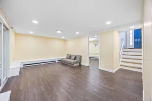 14 Hilton Ct, Hicksville, NY 11801 - Photo 12