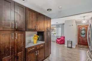 32 Mc Cue Ave, Wyandanch, NY 11798 - Photo 8