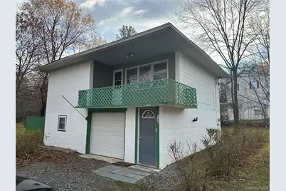 128 Weyants Lane, Newburgh, NY 12550 - Photo 2