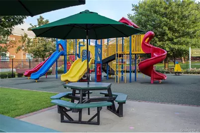 263-18 73 Avenue #2nd Floor, Glen Oaks, NY 11004 - Photo 14