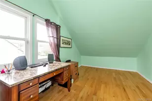 590 Langley, West Hempstead, NY 11552 - Photo 12