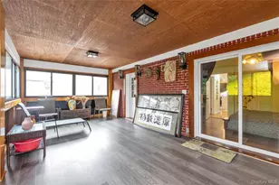 590 Langley, West Hempstead, NY 11552 - Photo 10