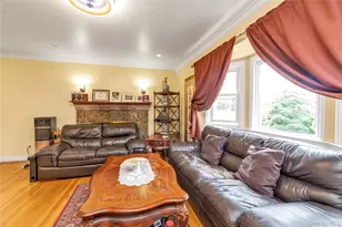 590 Langley, West Hempstead, NY 11552 - Photo 2