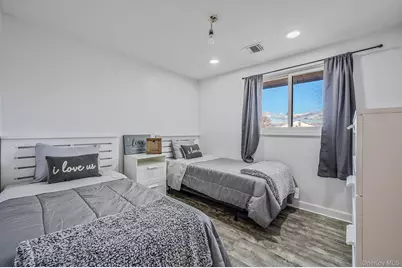 287 Clearmeadow Drive, East Meadow, NY 11554 - Photo 30