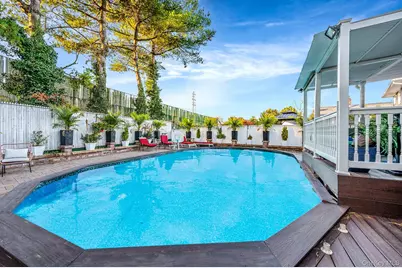 287 Clearmeadow Drive, East Meadow, NY 11554 - Photo 14