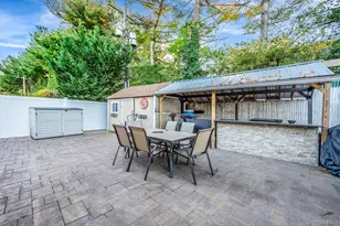 287 Clearmeadow Dr, East Meadow, NY 11554 - Photo 12