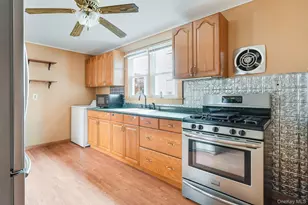 36 Spruce St, Poughkeepsie, NY 12601 - Photo 10