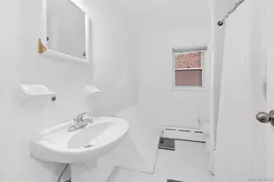 400 Egmont Ave, Mount Vernon, NY 10553 - Photo 12