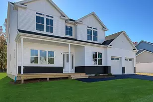 12 Fox Run Ct, Ridge, NY 11961 - Photo 2