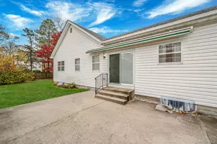 1 Monaco Ct, Ronkonkoma, NY 11779 - Photo 32