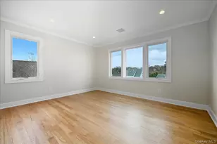 39 Cobalt Ln, Westbury, NY 11590 - Photo 26