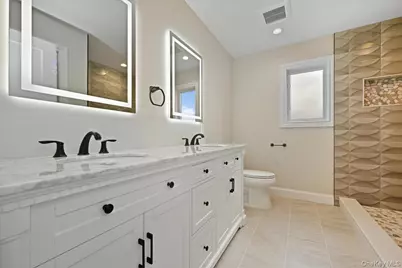 39 Cobalt Lane, Westbury, NY 11590 - Photo 30