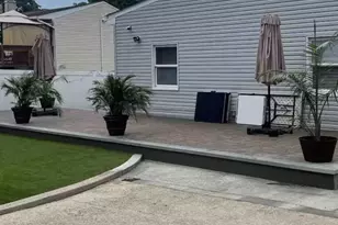 141 Remington Ave, Selden, NY 11784 - Photo 16