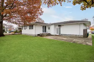 17 Evans Ave, Farmingdale, NY 11735 - Photo 22