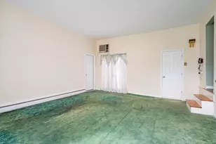 17 Evans Ave, Farmingdale, NY 11735 - Photo 16