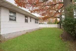 17 Evans Ave, Farmingdale, NY 11735 - Photo 24