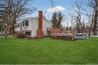 12 Spruce Court, Nanuet, NY 10954 - Photo 2
