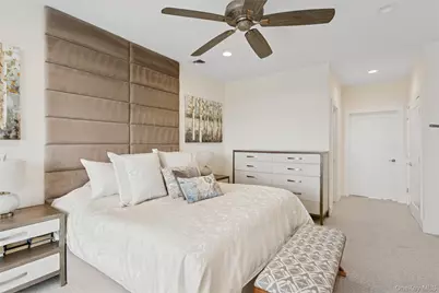 352 Marina Pointe Drive #352, East Rockaway, NY 11518 - Photo 24