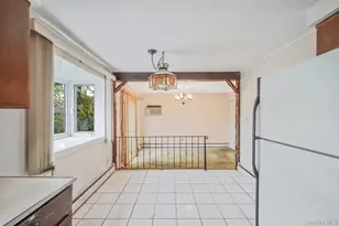 98 Rose Pl, Selden, NY 11784 - Photo 8