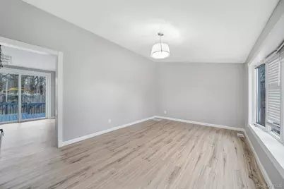 7 Kristin Court, Bay Shore, NY 11706 - Photo 6